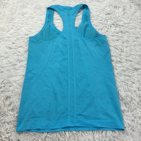 Lululemon Swiftly Tech Tank Blue - Picture 4 of 4